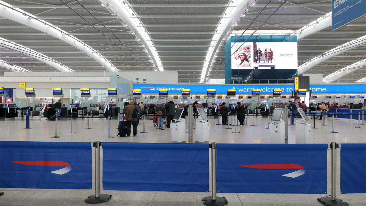Hopes for Christmas holidays as travel quarantine set ‘to be cut to 7 days with a test after 5’