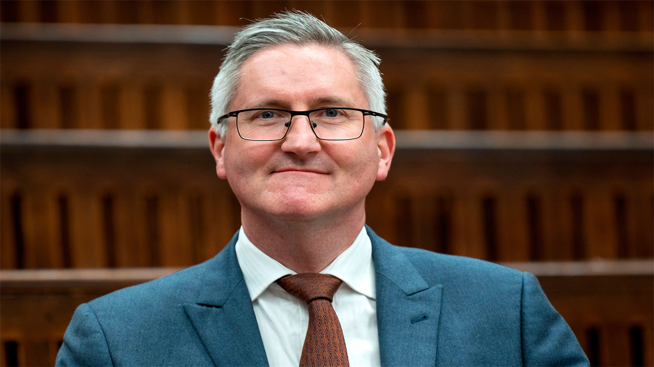 Ministers to order shake-up of university admissions to help poorer kids get degrees