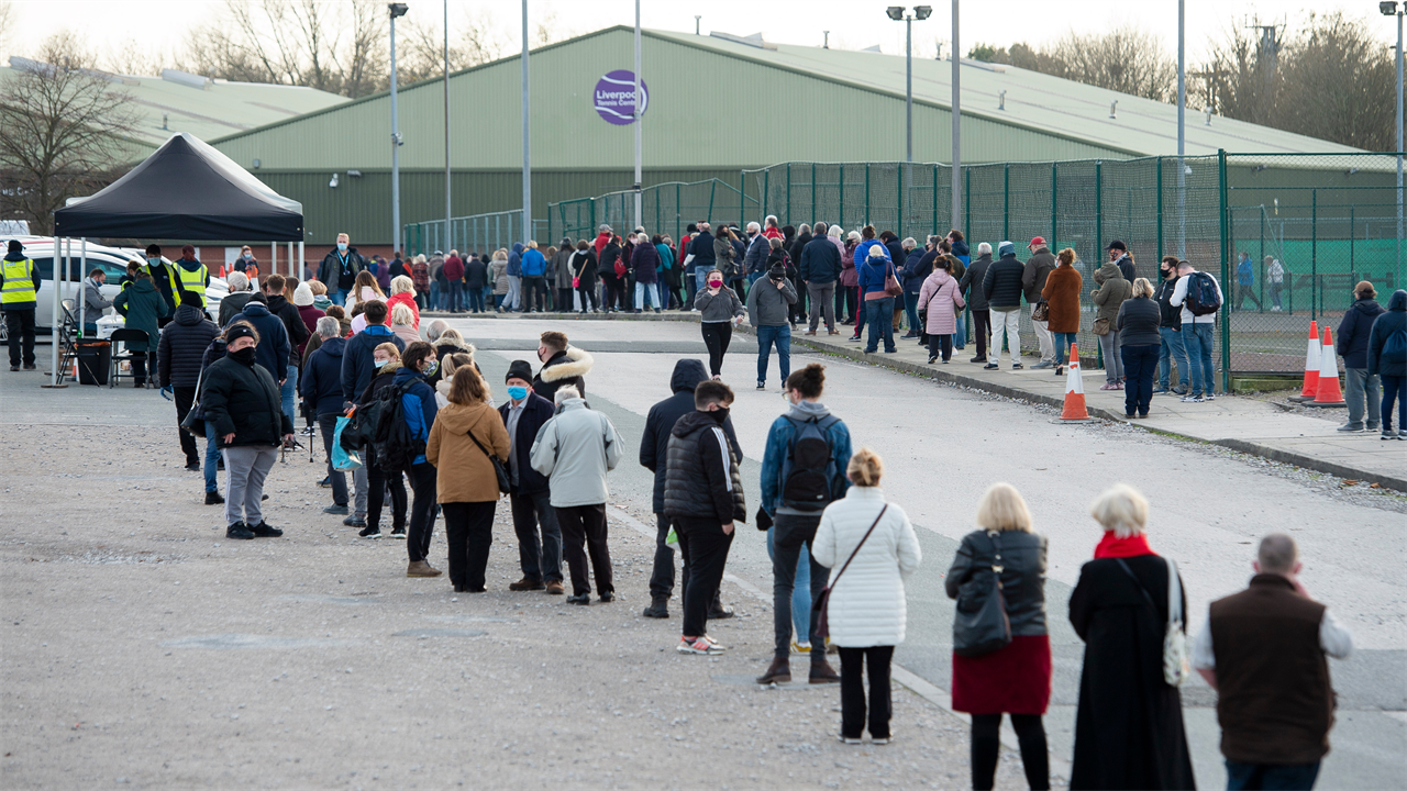 Two Covid ‘mega labs’ will see 1 million tests a day processed in New Year as asymptomatic will also be given screenings