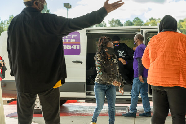 Democrats Work to Defy History in Georgia Runoffs That Have Favored G.O.P.