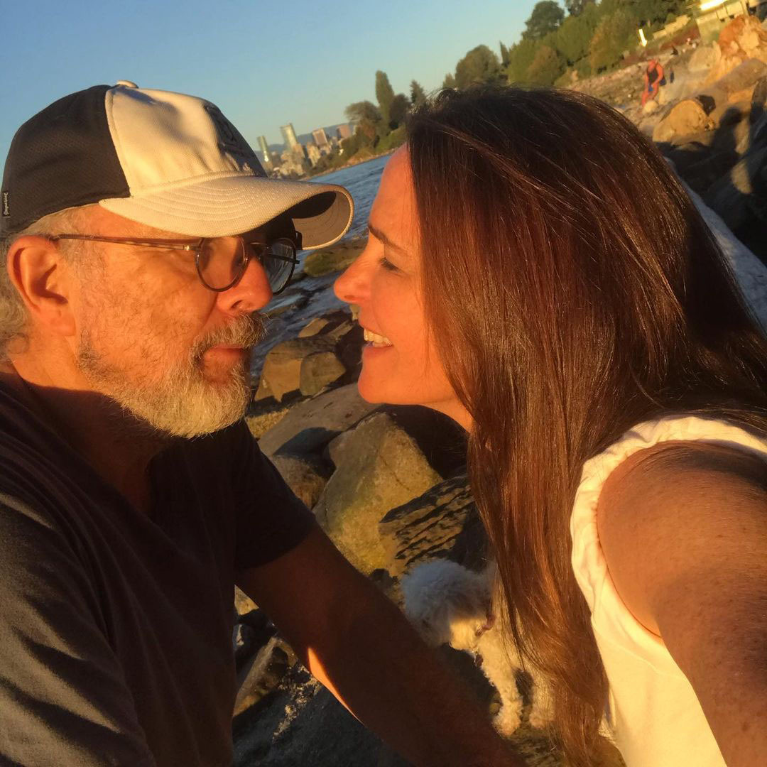 West Wing’s Richard Schiff in ER and ‘on oxygen’ after he was hospitalized two weeks following COVID-19 diagnosis