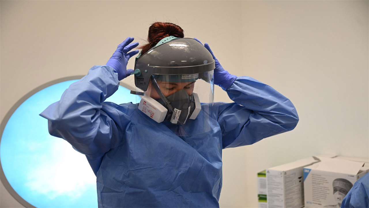NHS staff were supplied with protective equipment to protect against the virus