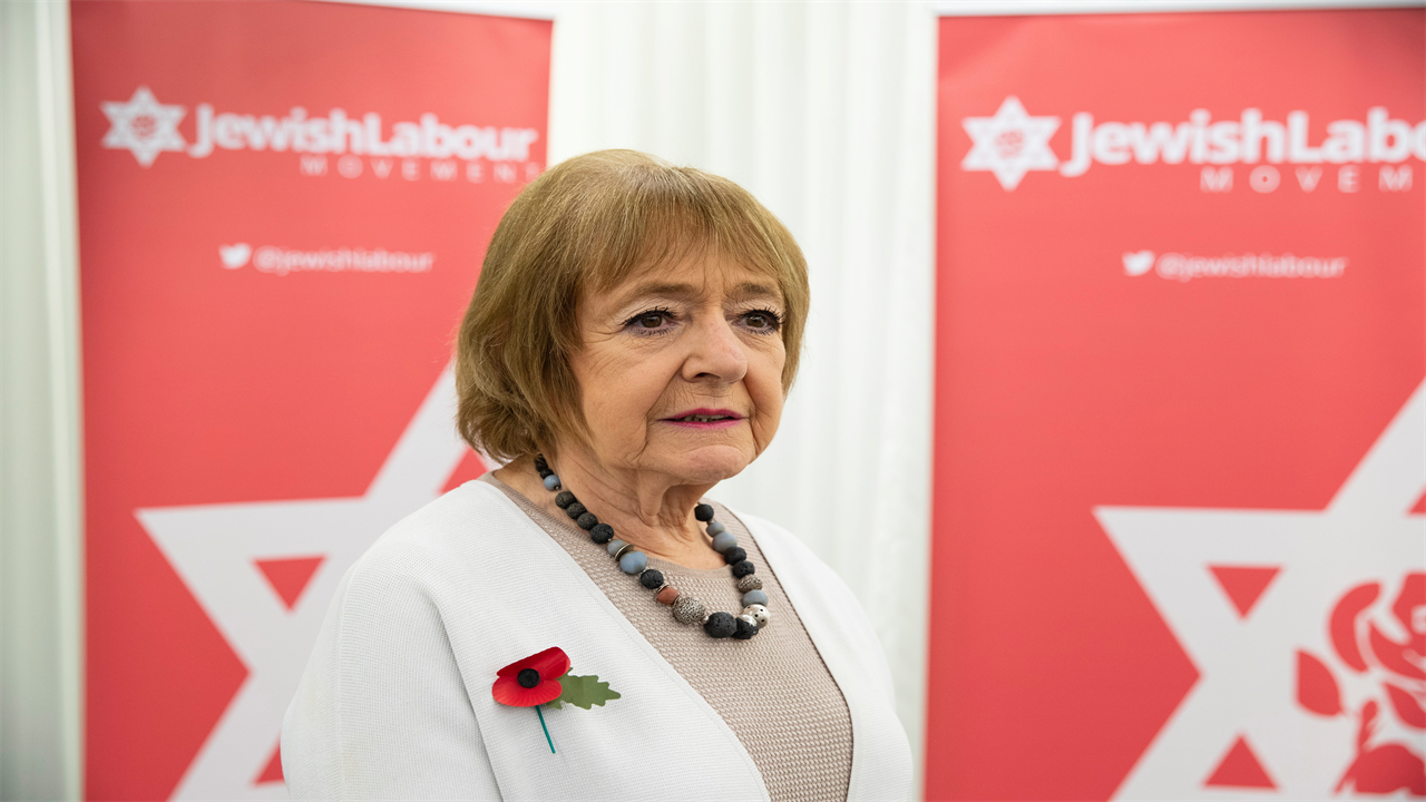 Jewish MP Margaret Hodge ‘threatens to quit’ & Jewish groups dismayed after Jeremy Corbyn BACK in party