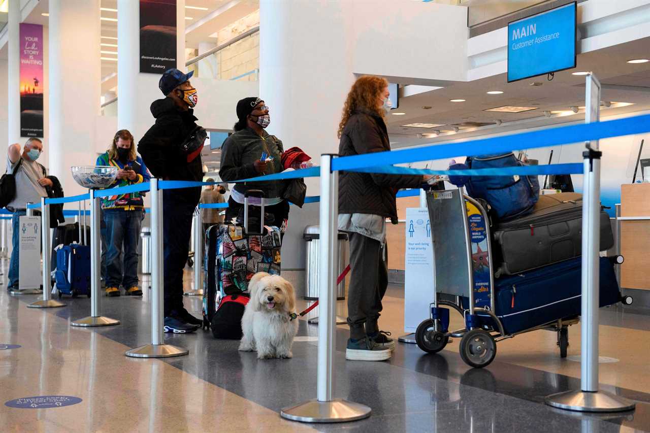 CDC warns against traveling for Thanksgiving as Covid roars back