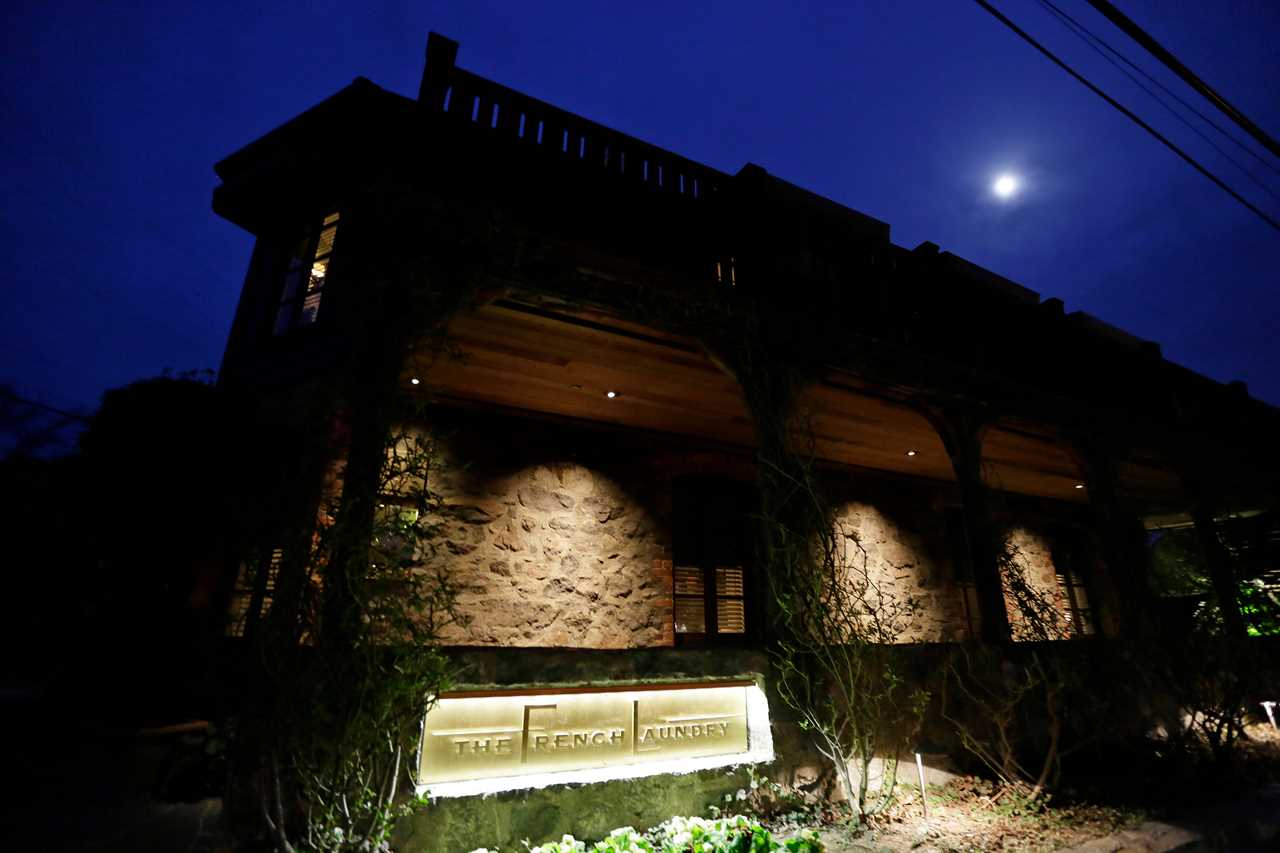 Dem Gavin Newsom pictured dining at French Laundry restaurant with 11 maskless friends – breaking his OWN Covid rules