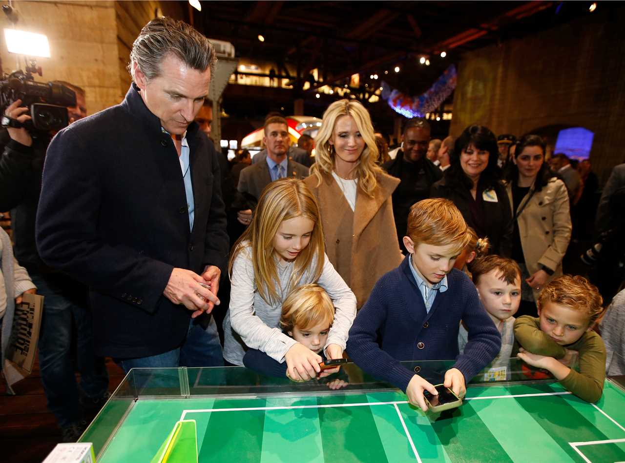 Newsom’s cackling party ‘so loud they annoyed other diners’ – as Americans told to whisper at Thanksgiving to stop Covid