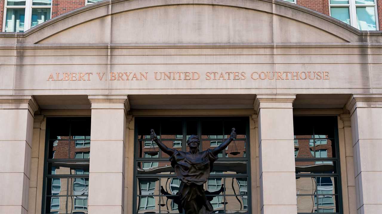 Ex-Green Beret Admits He Betrayed U.S. While Spying for Russia