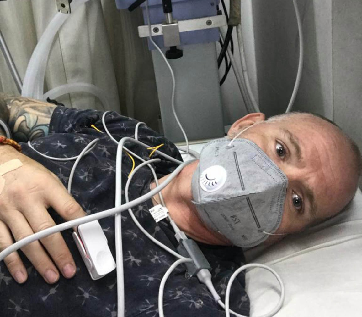 Brit dad blinded and paralysed after being bitten by King Cobra while fighting coronavirus in Indian village