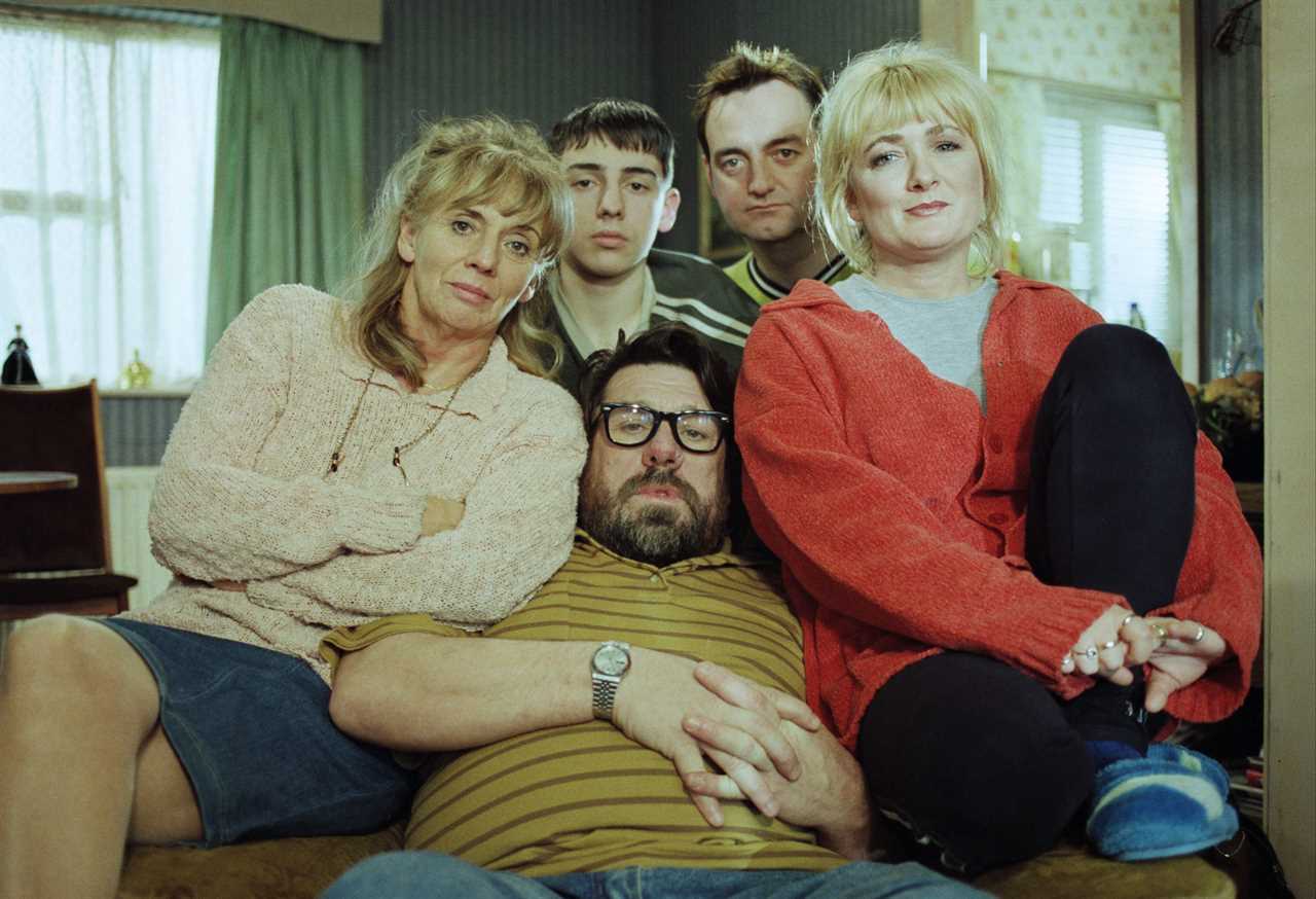Royle family star Ricky Tomlinson’s brother has died from coronavirus as he urges Brits to take part in mass testing