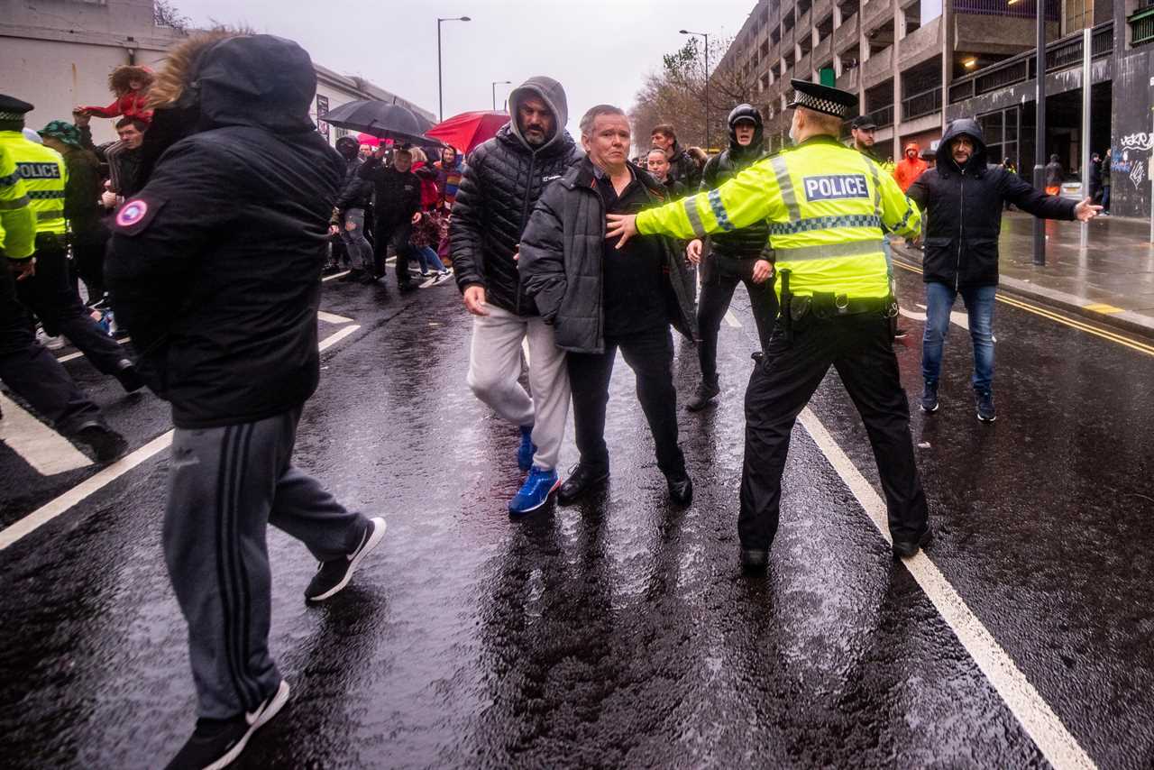 Anti-lockdown protesters clash with cops as hundreds chanting ‘freedom’ hit the streets