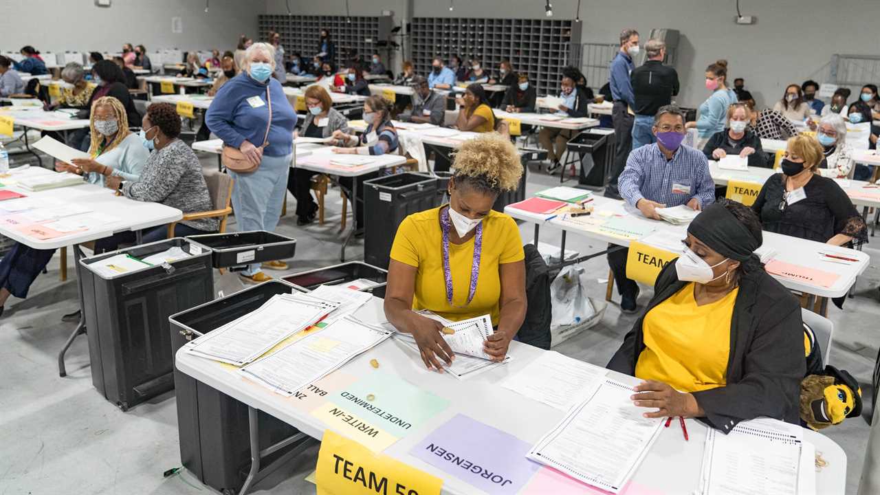 Georgia certifies Biden’s victory, hours after premature announcement.