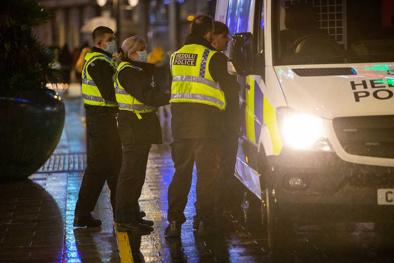 Welsh drinkers hit the town and show English what they’re missing after ‘firebreak’ lockdown