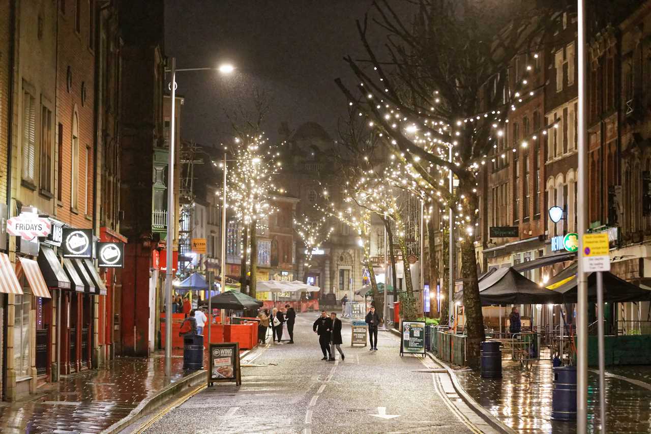 Welsh drinkers hit the town and show English what they’re missing after ‘firebreak’ lockdown