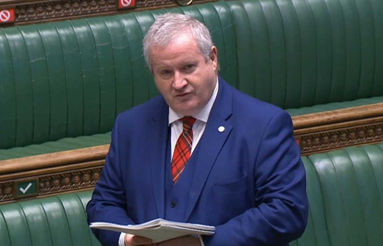 Ian Blackford apologised after calling out an English photographer for being in Scotland