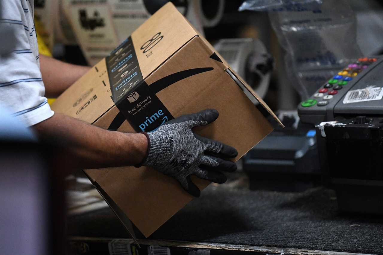 Amazon to spend $500M in one-time bonuses for frontline workers due to pandemic – giving full-time employees $300 each