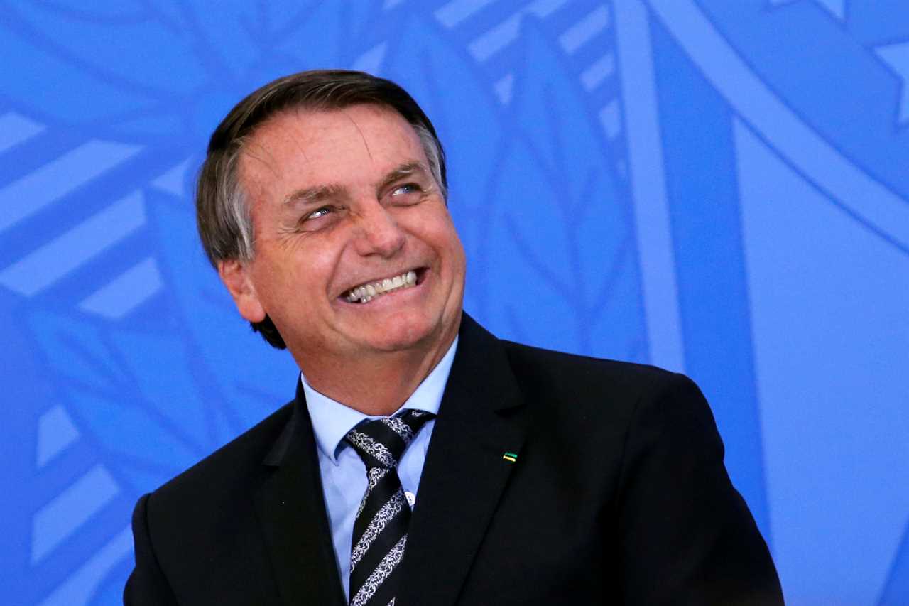 Brazil president Bolsonaro says he will REFUSE Covid vaccine despite suffering 170,000 deaths – 2nd highest in world