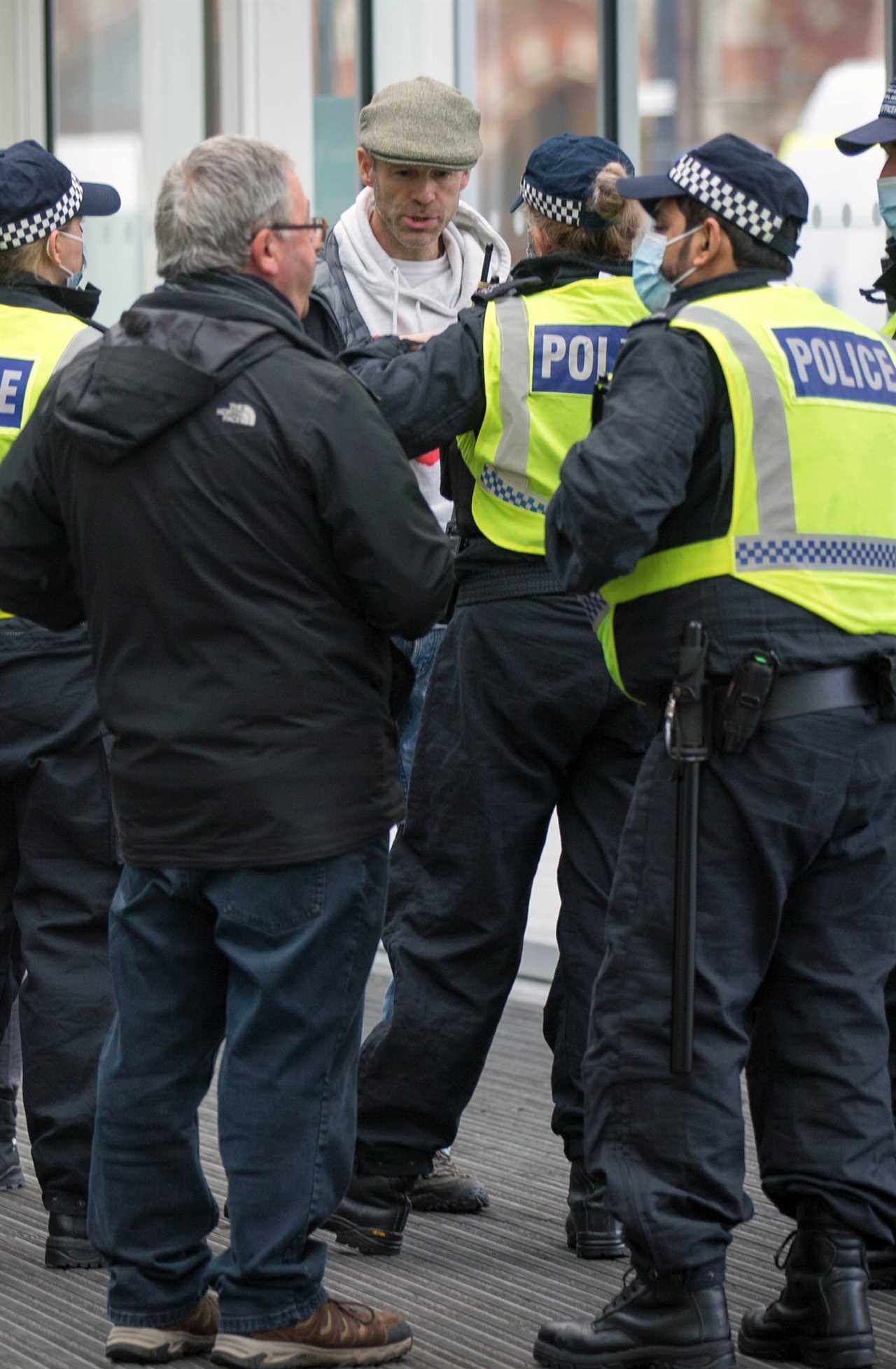 Anti-lockdown protesters hit central London despite being warned they face arrest under Covid rules