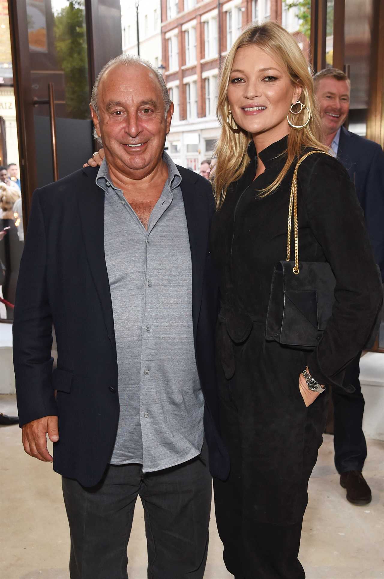 Topshop boss Philip Green ‘plans £30k-a-night Christmas getaway’ while 13,000 staff face the sack from collapsing empire