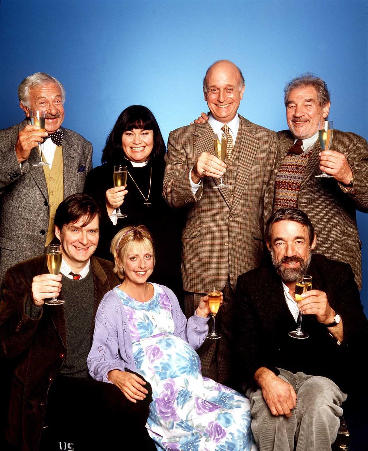 Dawn French reveals touching tribute to those who died of coronavirus in The Vicar of Dibley Christmas special