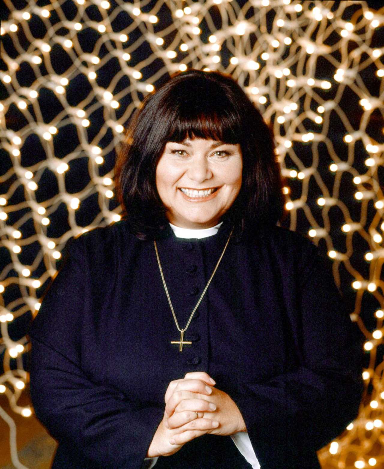 Dawn French reveals touching tribute to those who died of coronavirus in The Vicar of Dibley Christmas special