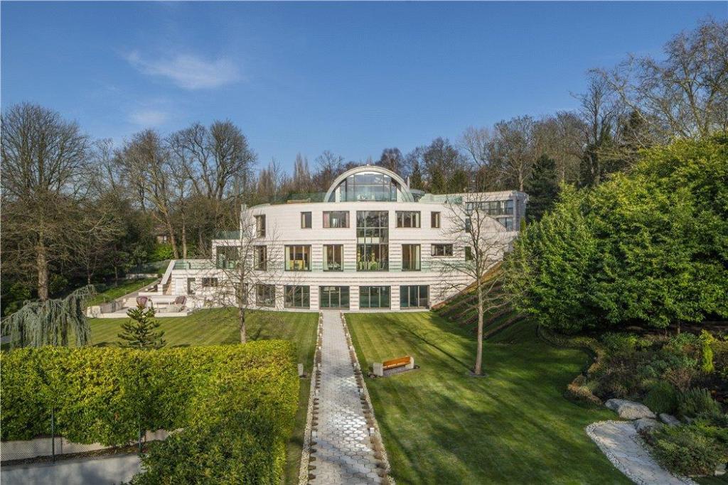 Stunning mansions including £40m London pad among Rightmove’s most-viewed of 2020 as cooped-up Brits browse dream homes