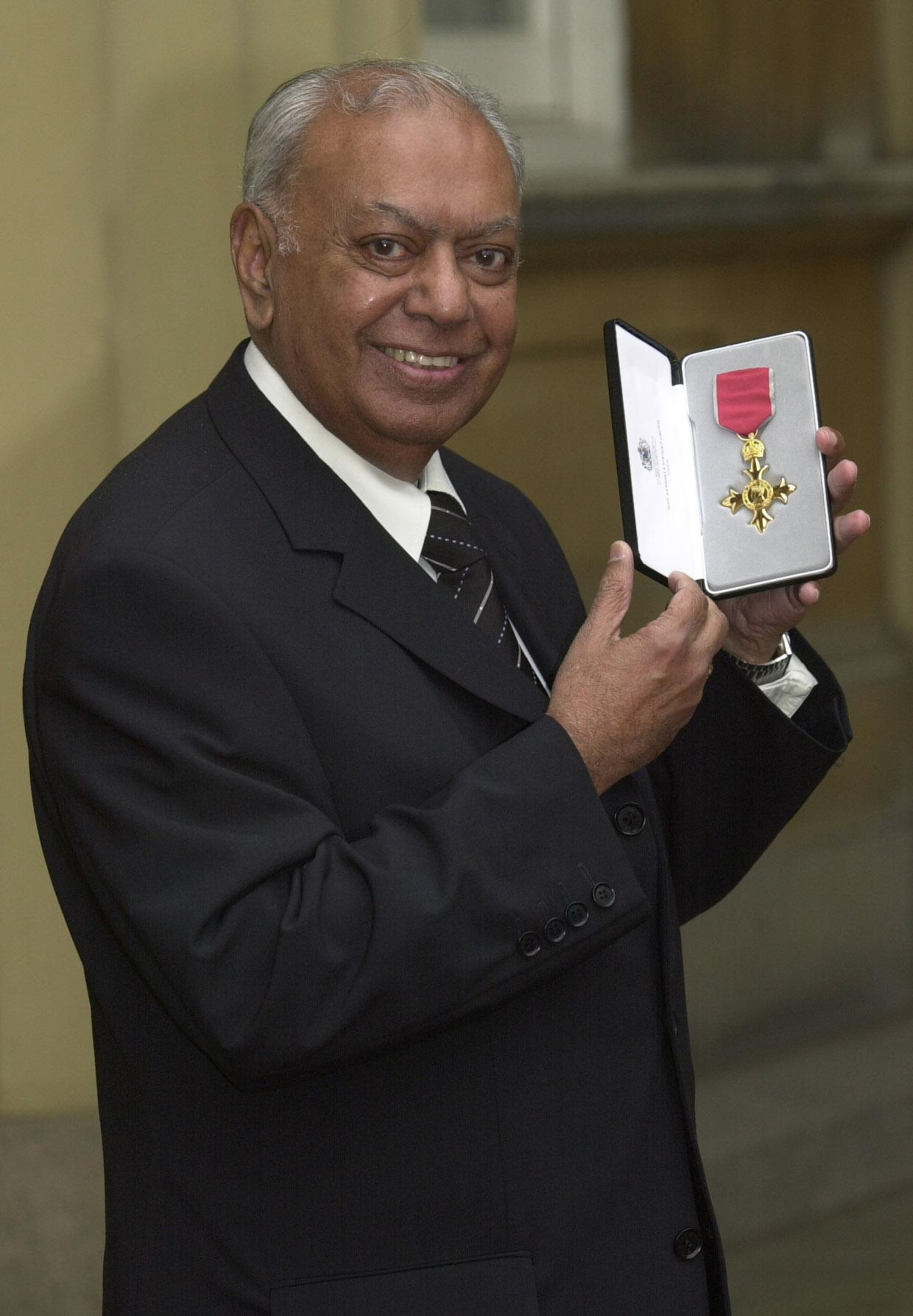 Hari Shukla, 87, says he’s proud to do his duty before becoming one of the first people to get Covid vaccine