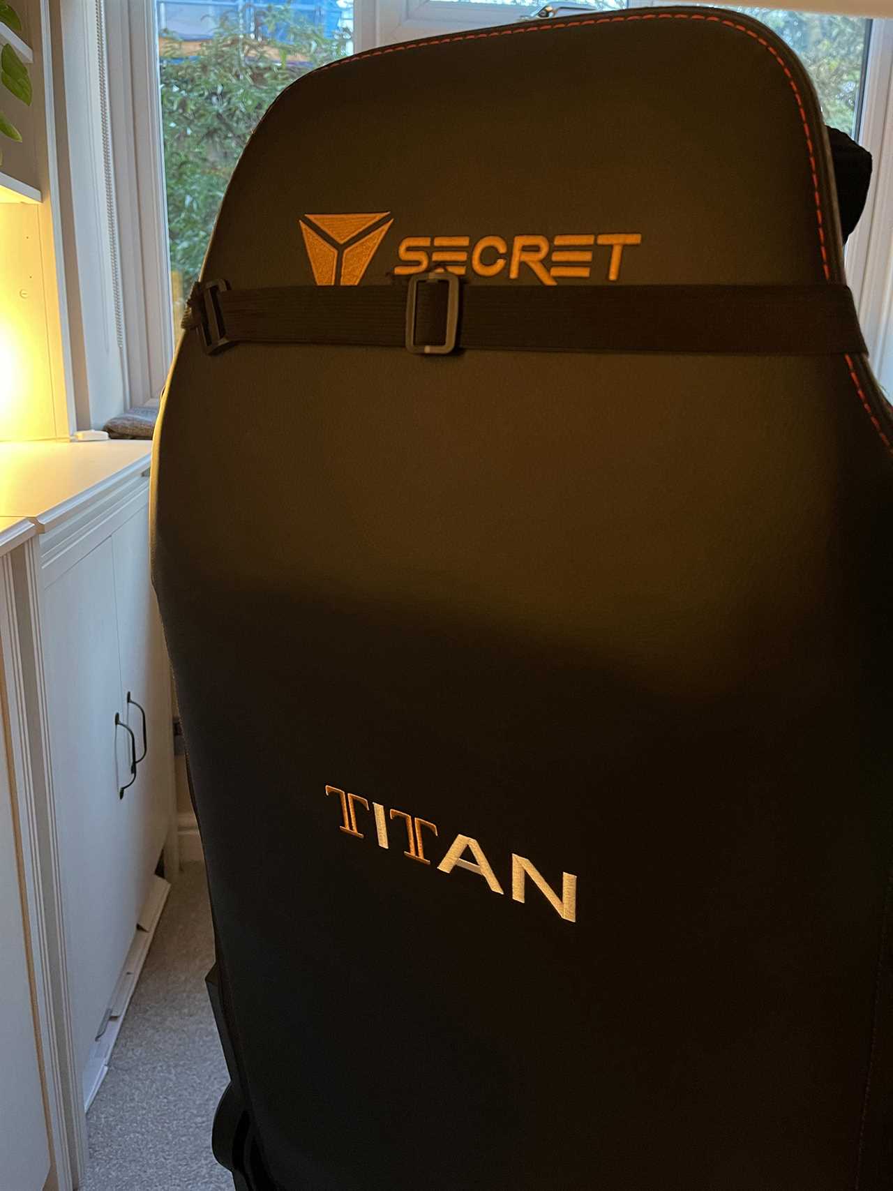 SecretLab Titan review: If you sit in a chair all day, buy this ‘desk throne’ right now