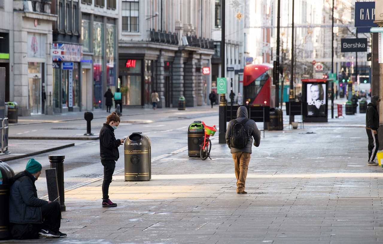 London streets deserted just 24 hours after being packed with Christmas shoppers as Tier 4 lockdown gets underway