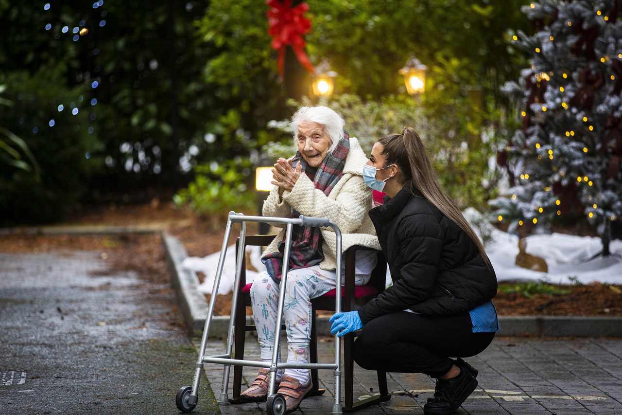 Care home residents treated to a horse-drawn carriage ride inspired by Charles Dickens tale A Christmas Carol