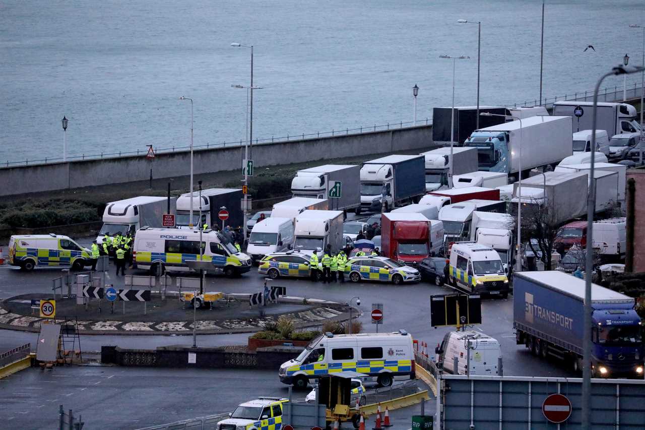 Army called in to help 5,000 lorry drivers stranded in their cabs for Christmas Day after border chaos