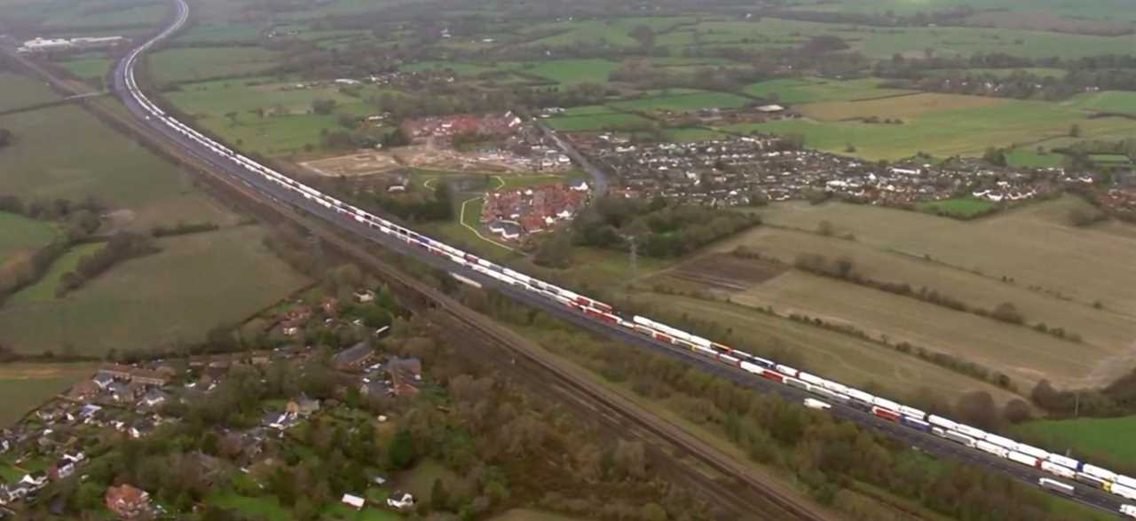 Army called in to help 5,000 lorry drivers stranded in their cabs for Christmas Day after border chaos