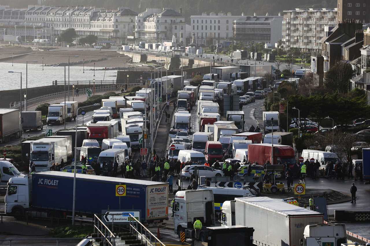 Army called in to help 5,000 lorry drivers stranded in their cabs for Christmas Day after border chaos