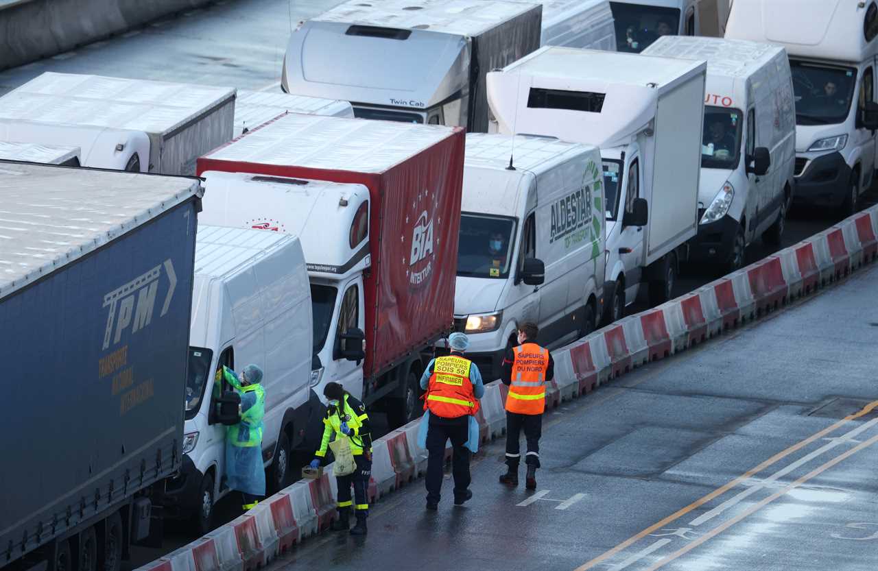 Army called in to help 5,000 lorry drivers stranded in their cabs for Christmas Day after border chaos