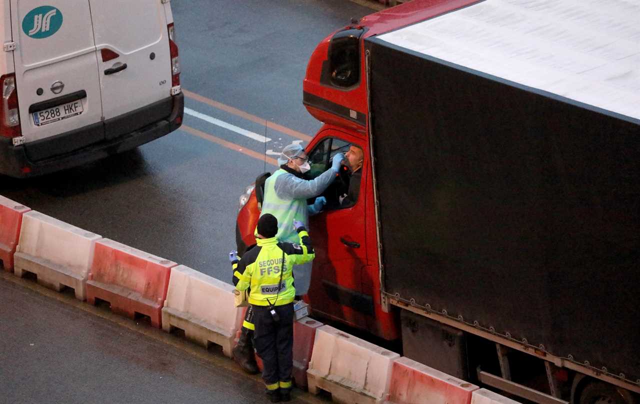 Army called in to help 5,000 lorry drivers stranded in their cabs for Christmas Day after border chaos