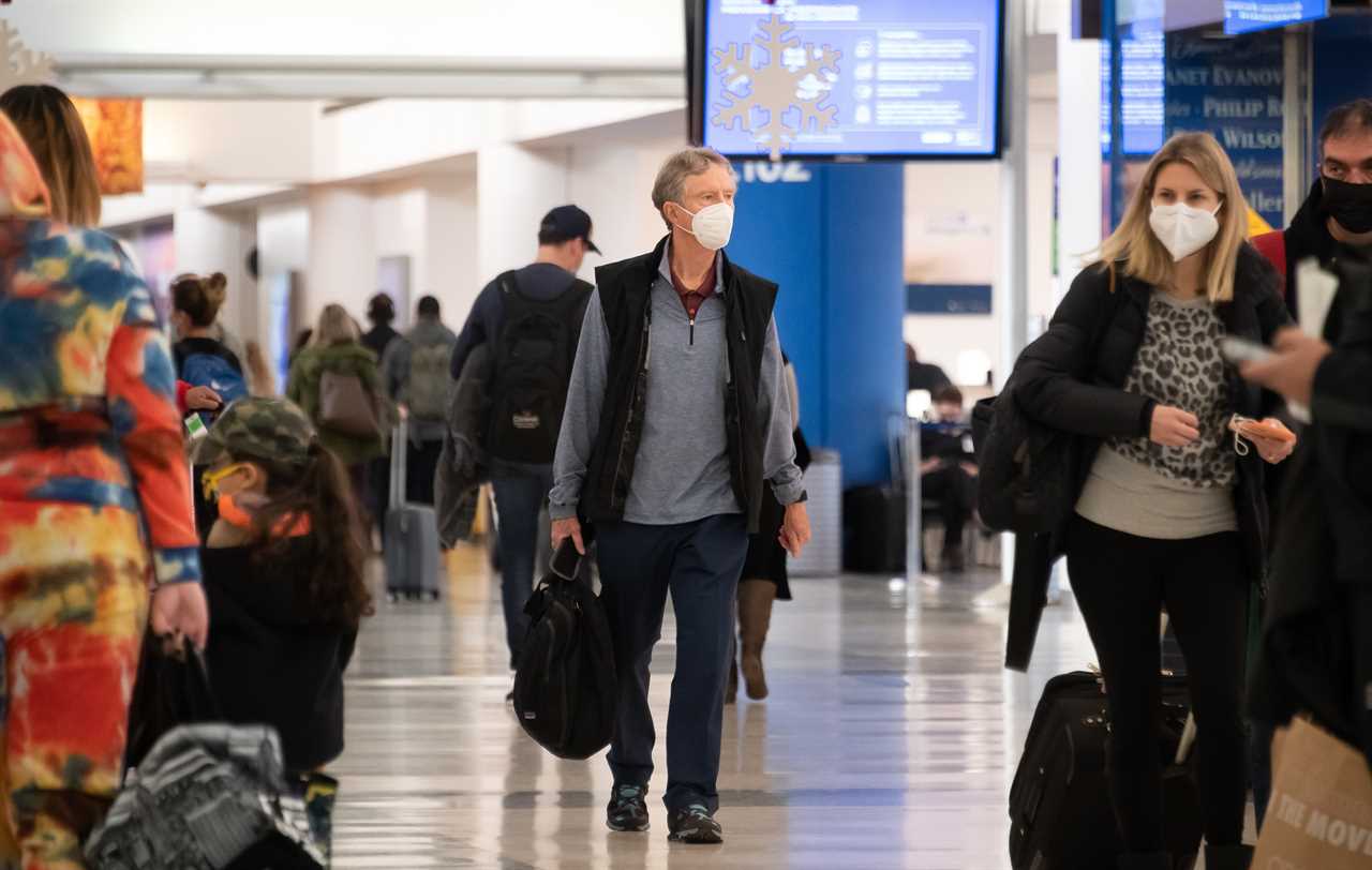 UK passengers arriving in US must have tested negative for Covid after fears over mutant strain