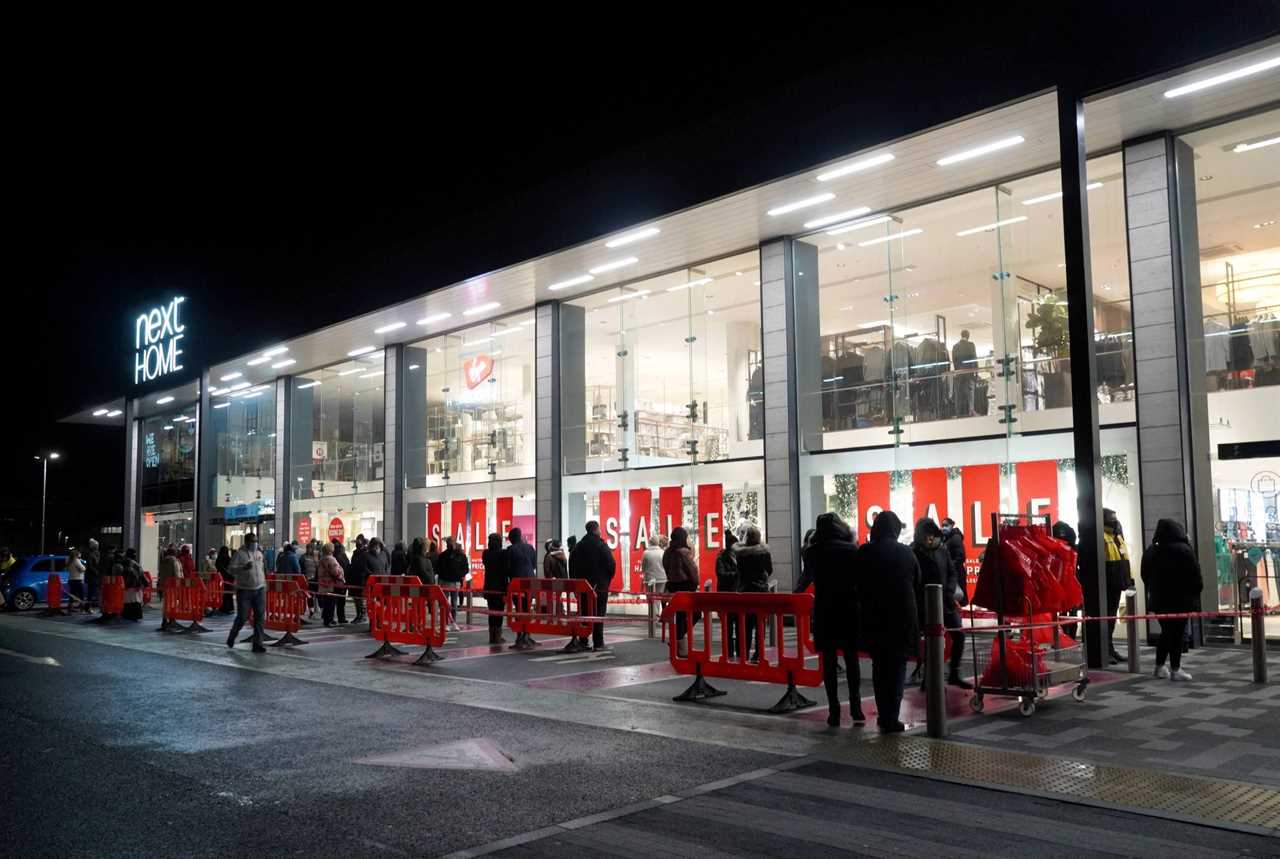 Bargain hunters queue from 4am to get their hands on the best deals in the Boxing Day sales