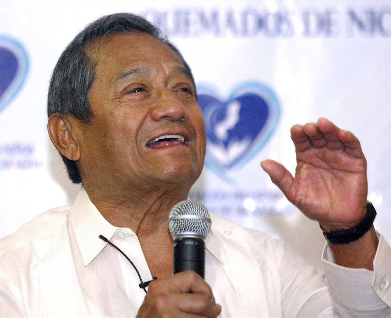 Who was Armando Manzanero and how did he die?