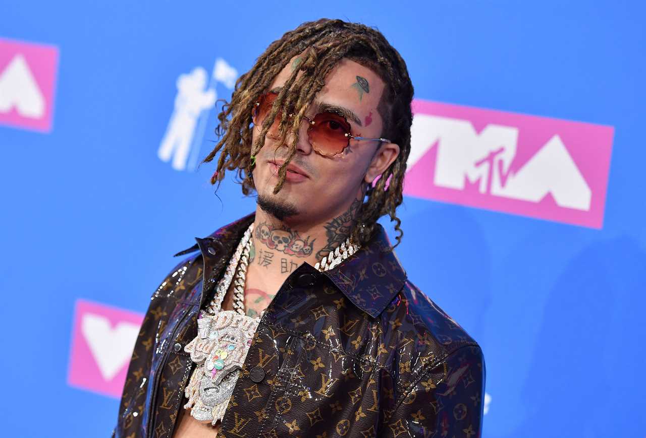 Lil Pump banned from flying JetBlue after he refuses to wear a mask and claims Covid is a ‘hoax’