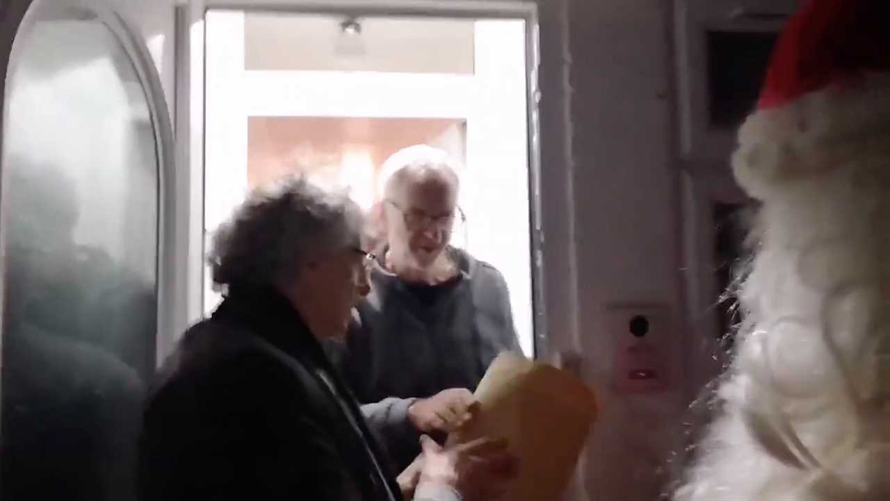 Jeremy Corbyn filmed FLOUTING Tier 4 rules during a visit by his Covid-denying brother