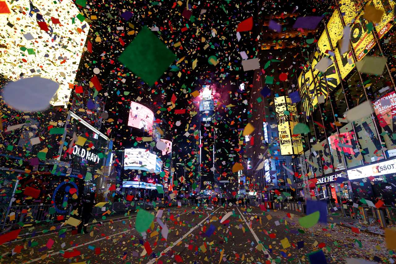 Bill de Blasio slammed for deserted Times Square dance as Covid-ravaged New Yorkers remain in lockdown