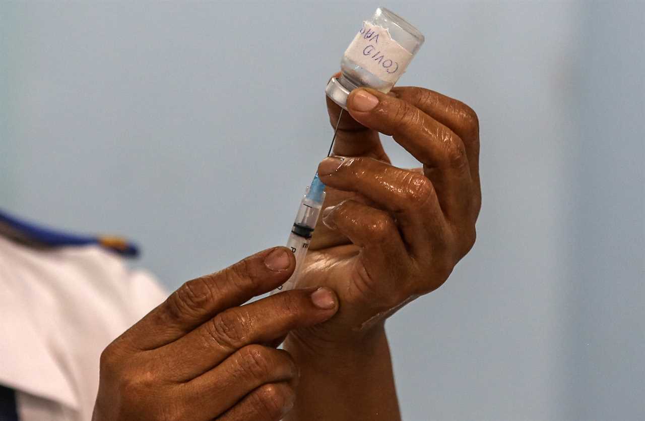 Billion doses of Covid vaccines to be distributed to the developing world this year