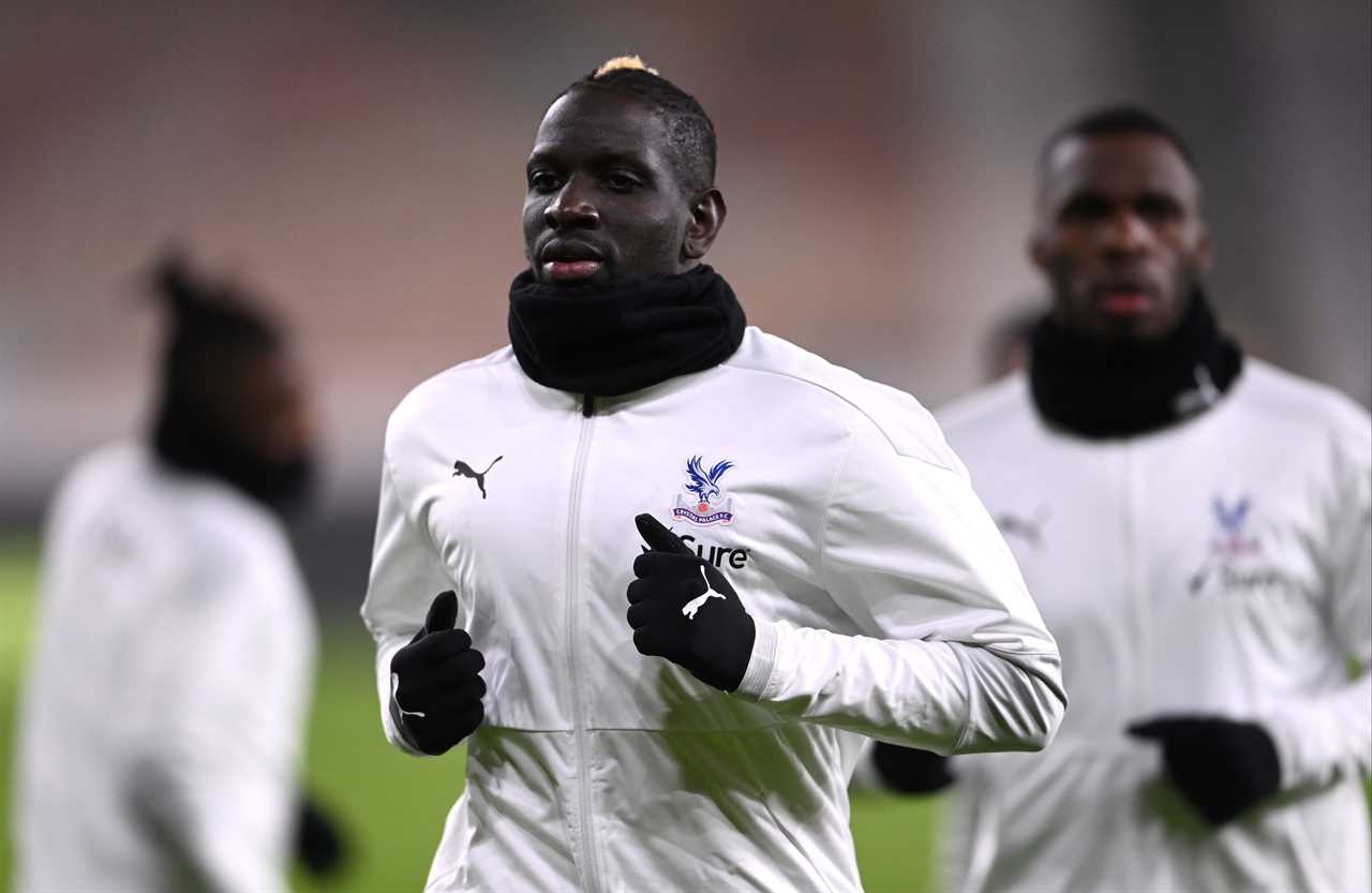 Crystal Palace investigating Mamadou Sakho after he was pictured in Salt Bae’s Dubai restaurant