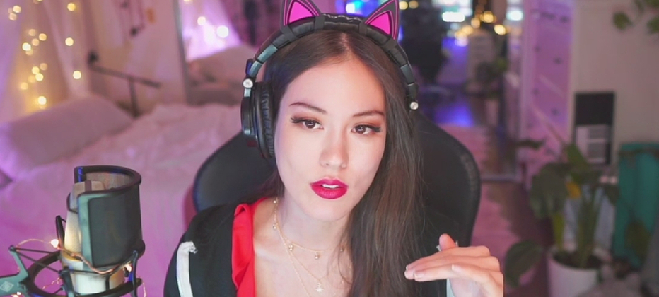 Twitch bans Indiefoxx AGAIN over raunchy lingerie stream – 24 hours after being blocked over nudity