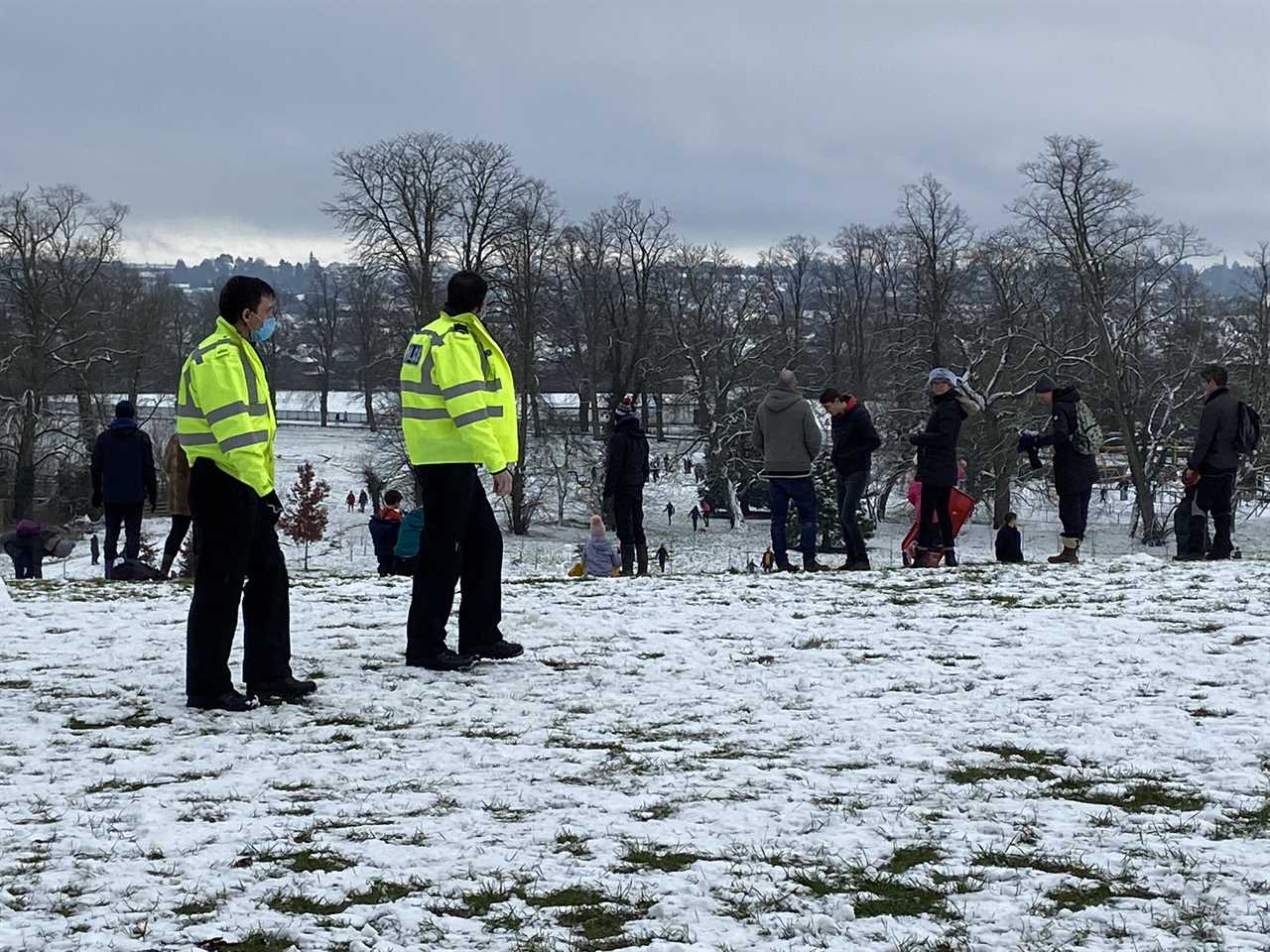 Parents’ fury as government warns playgrounds ‘for people without gardens’ and warns families not to socialise in parks