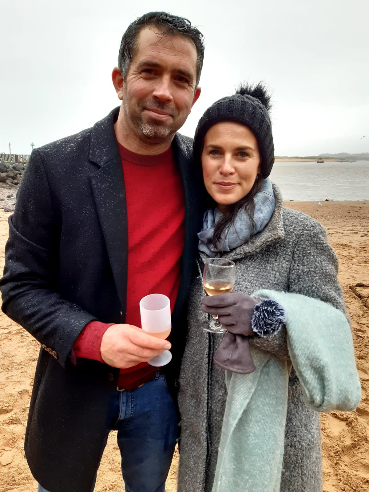 Romantic proposed by writing ‘Will you marry me?’ on his local beach after Covid wrecked plan to pop question in Italy