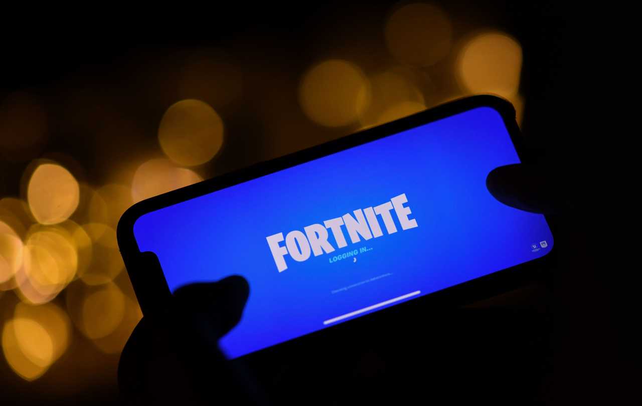 Fortnite is giving away FREE V-Bucks to anyone who ever bought randomised loot boxes