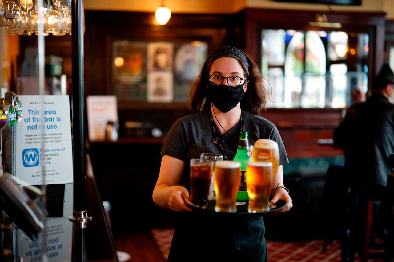 Restricted trading across hospitality sector will cost 200,000 jobs, industry figures predict