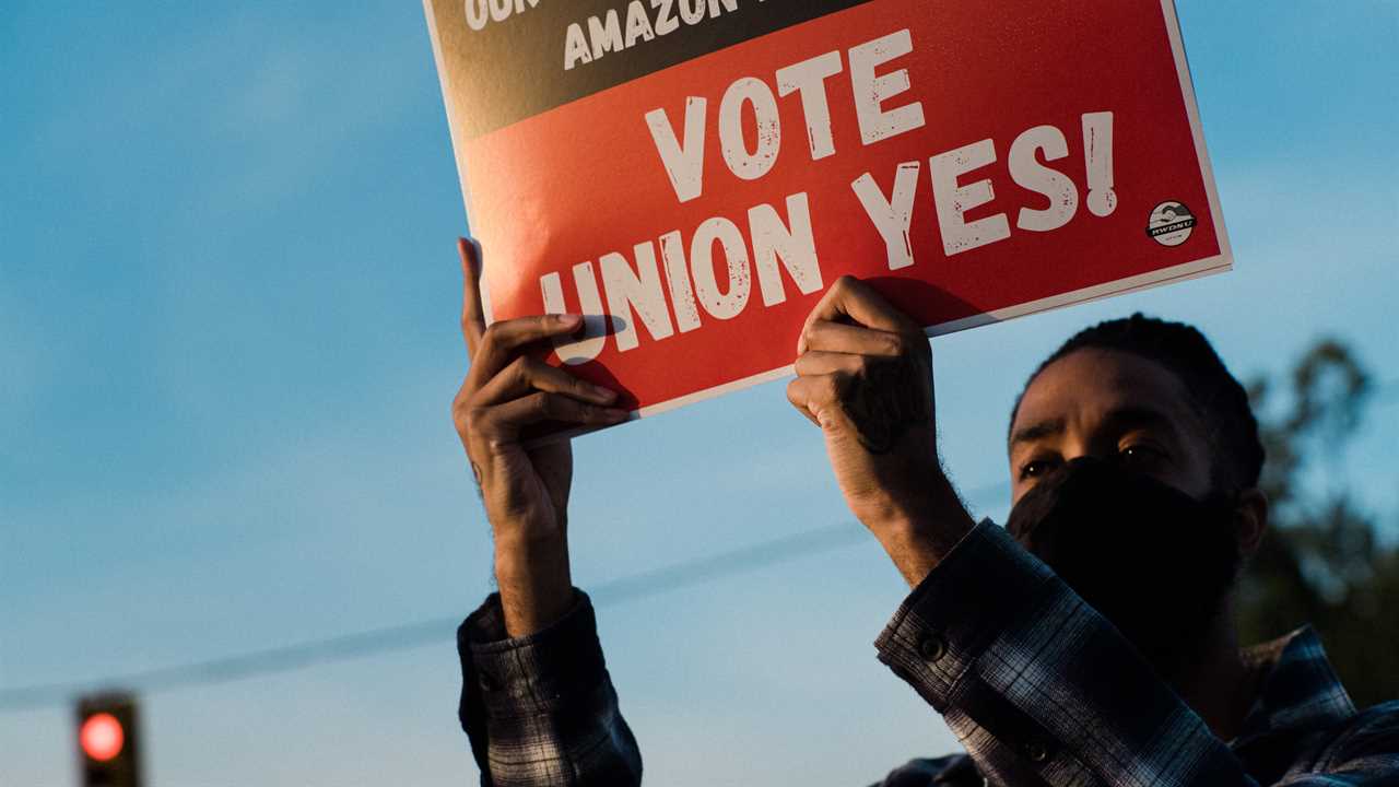 How Amazon Crushes Unions