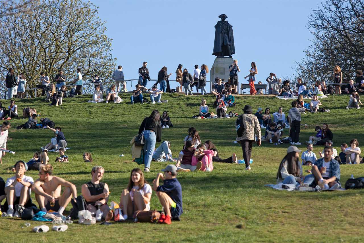 Mini heatwave this week ‘could smash 25C March record’ as Brits flock outdoors to enjoy Rule of Six freedoms