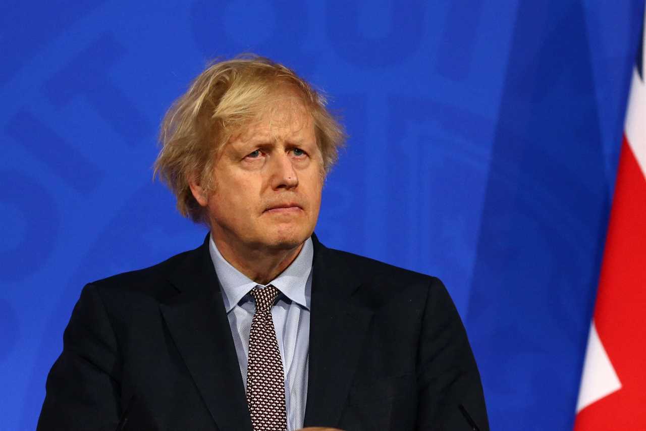 Desperate airline chiefs urge Boris Johnson to give them green light for take off within weeks